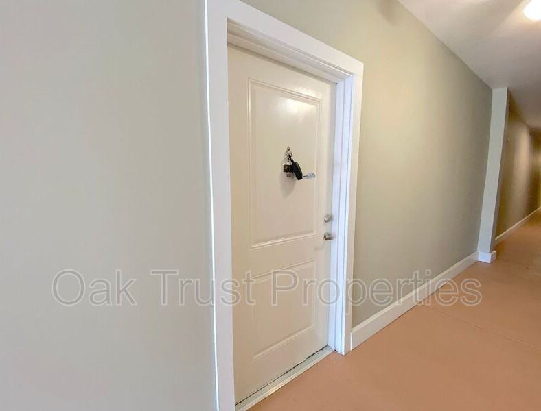 7401 Bowen Corner Ave - Photo 3 of 26