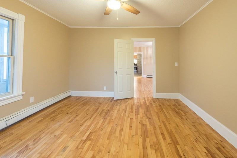 1328 Jefferson St Ne - Photo 2 of 11