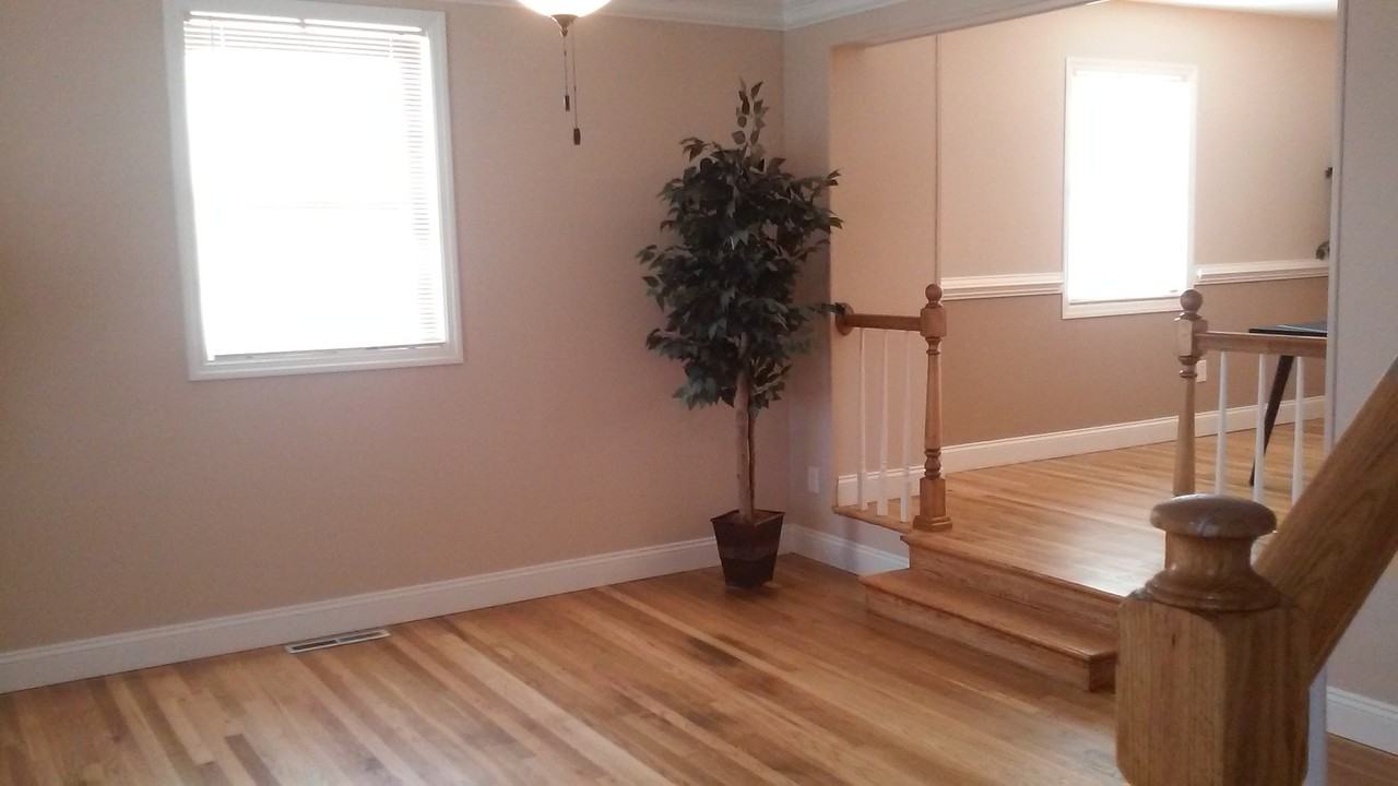 1760 Langport Ave - Photo 3 of 20