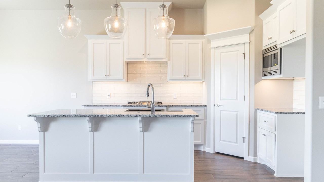 8309 Edmond Road - Photo 6 of 41