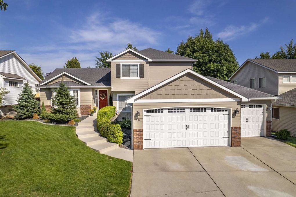 806 N Knudson St #1 - Photo 3 of 32