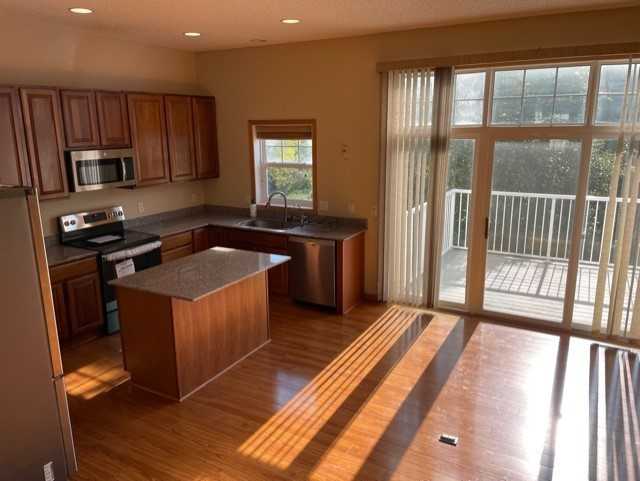 5004 Fountain Ln N - Photo 2 of 21