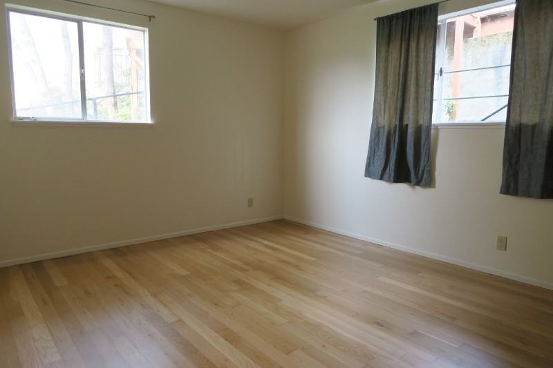 5130 Manila Ave - Photo 3 of 9