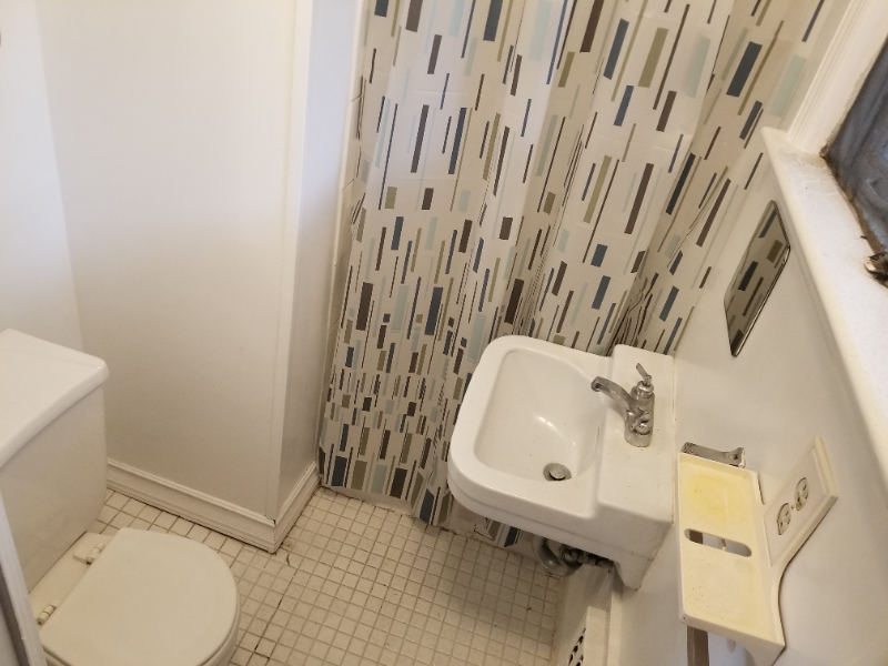 126 Plainview Rd - Photo 3 of 18