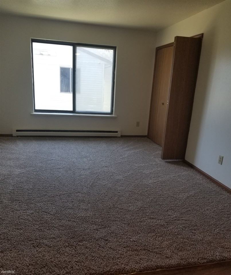 Oakview Apartments - Photo 3 of 18