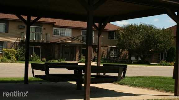 Country Place of North Branch - Photo 3 of 4