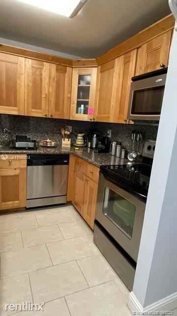 100 Lakeview Dr #103 - Photo 2 of 12