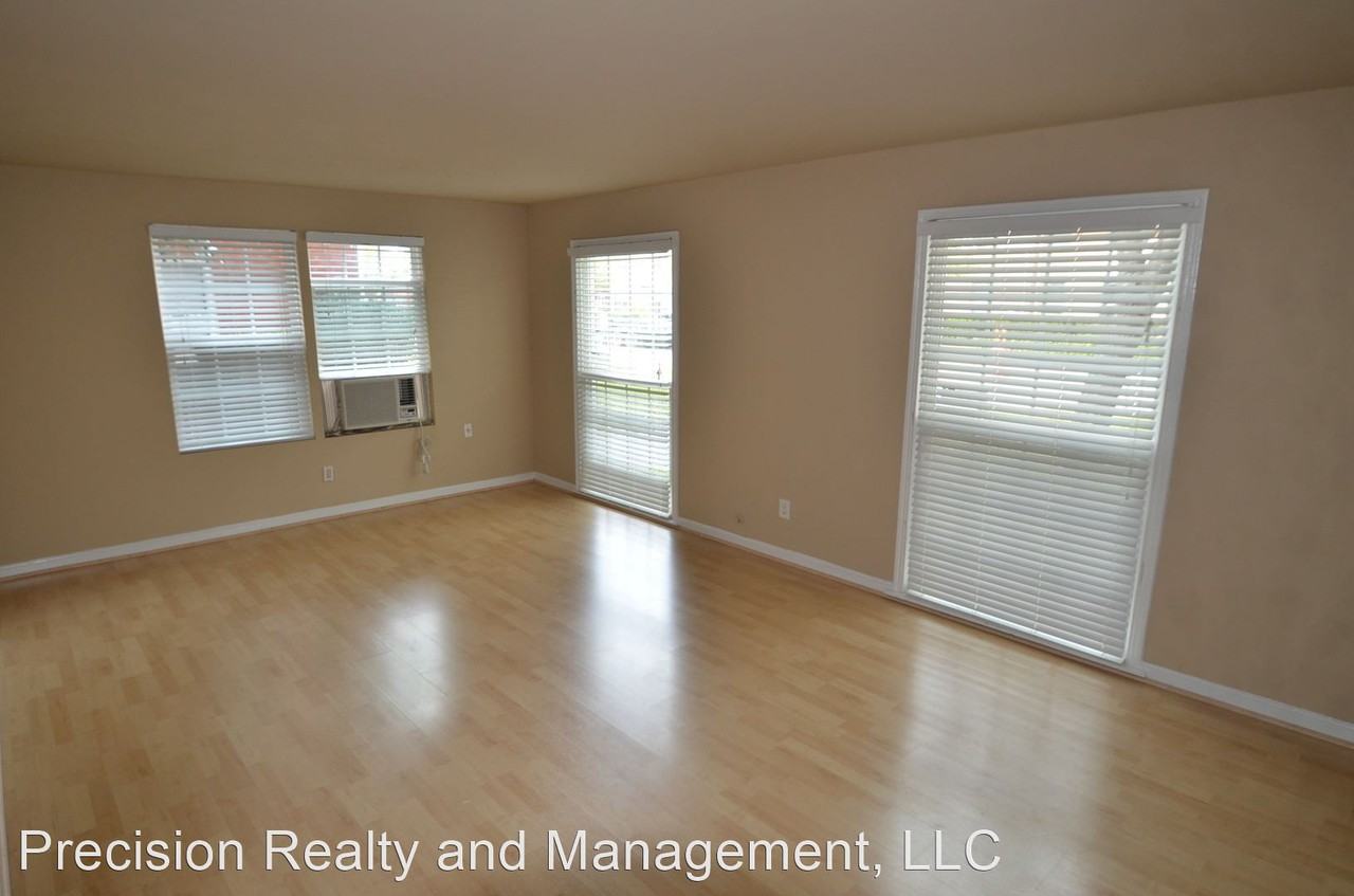 2431 Shakespeare Street - Photo 2 of 9