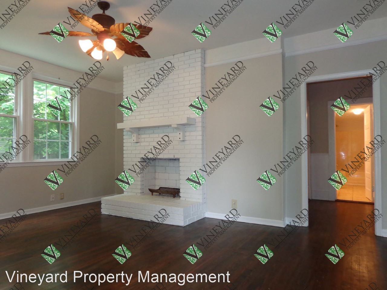 3313 Bloomfield Ave - Photo 3 of 23