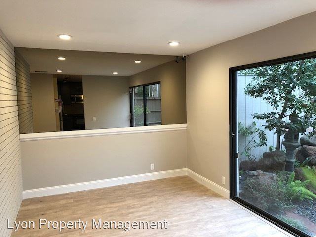1311 1311 Vanderbilt Way - 1311 Vanderbilt Way - Photo 2 of 13