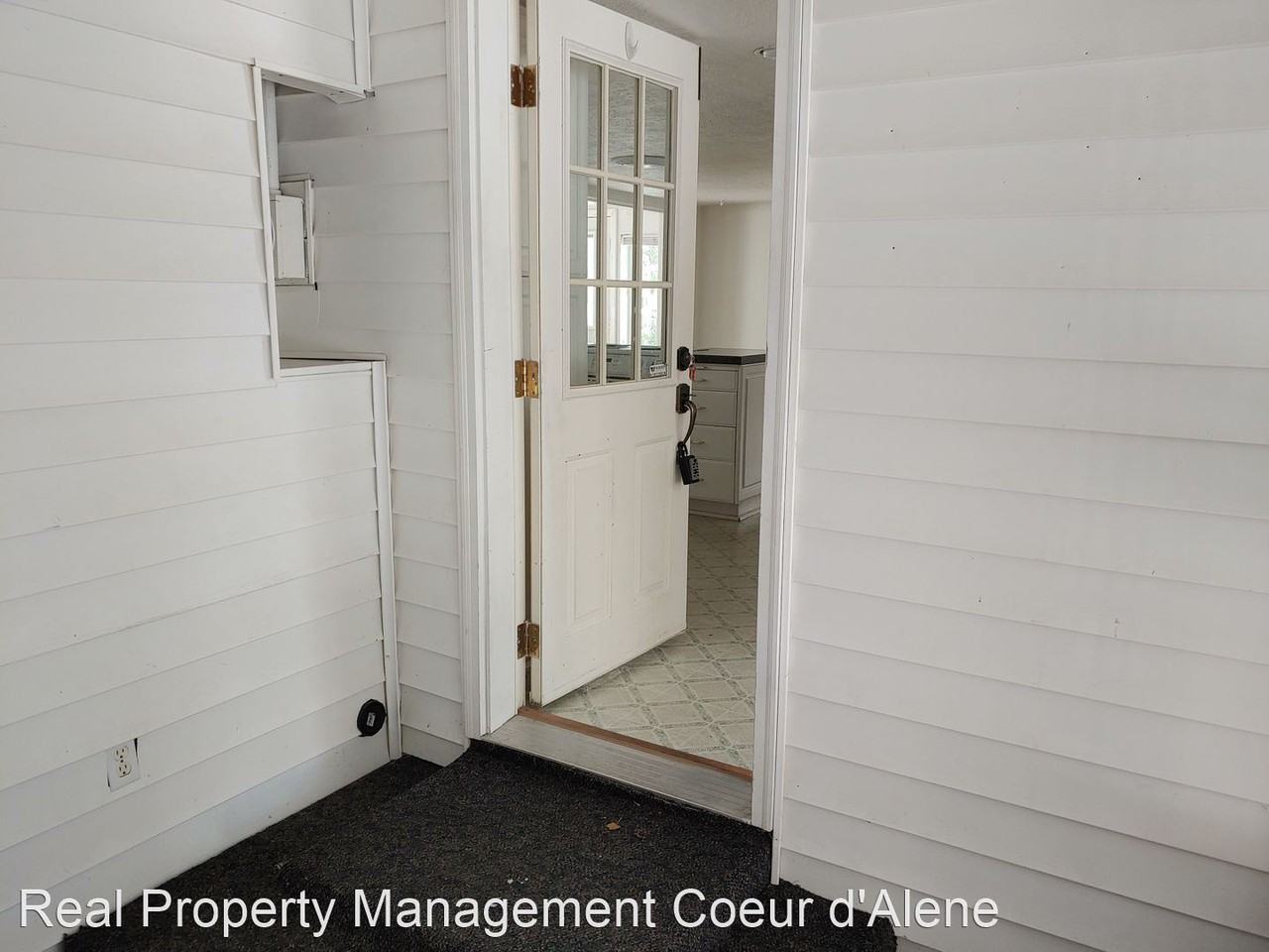 1304 N 13th St - Photo 2 of 27