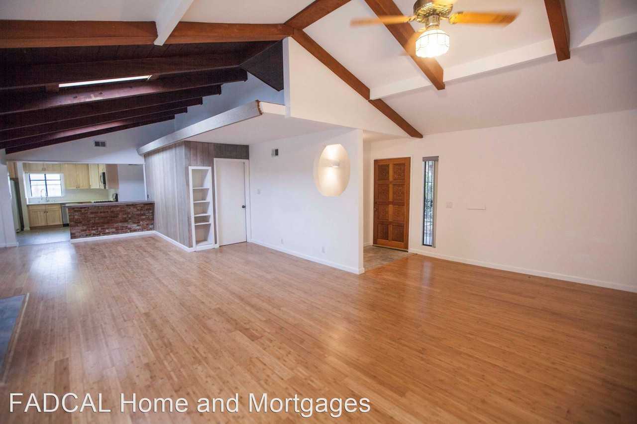 334 Starling Rd - Photo 2 of 20