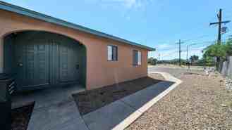 1360 N Riverview Blvd - Photo 1 of 1