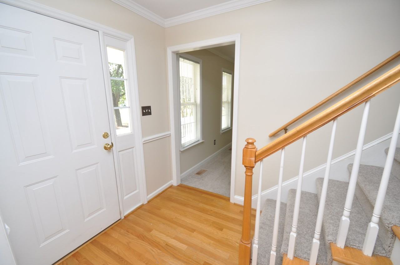 1404 Woodline Dr - Photo 3 of 44