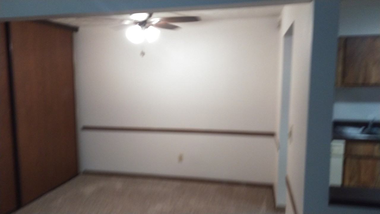 1725 Hampton Knoll Dr - Photo 3 of 5