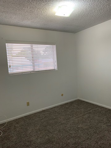 828 Chelwood Park Blvd NE - Photo 3 of 10