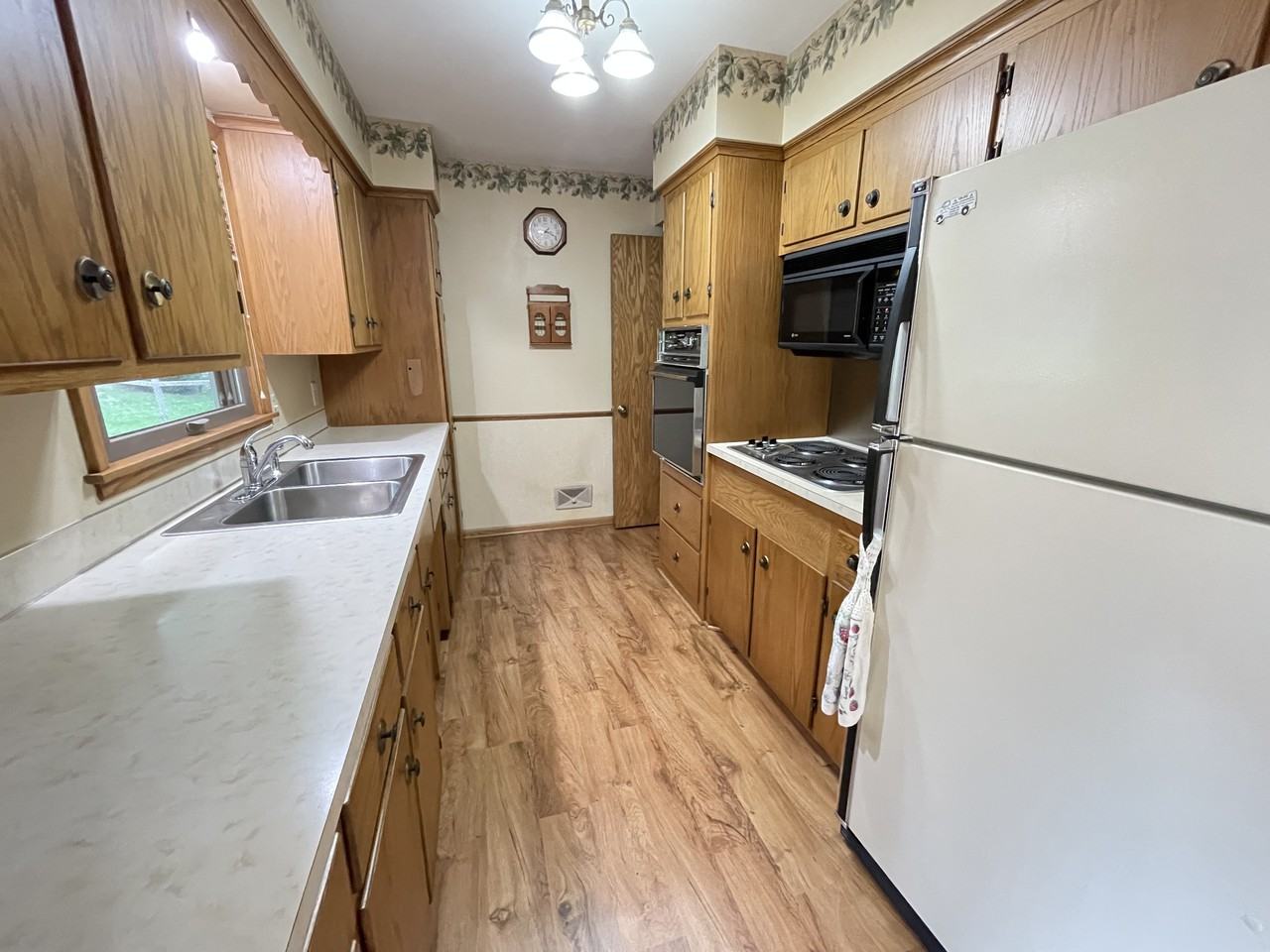 6240 Jupiter Rd Ne - Photo 5 of 23