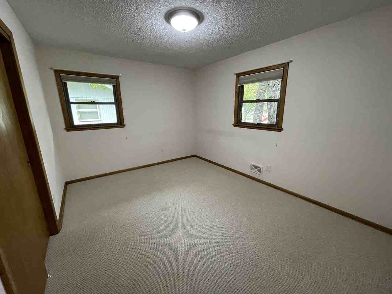 6240 Jupiter Rd Ne - Photo 7 of 23