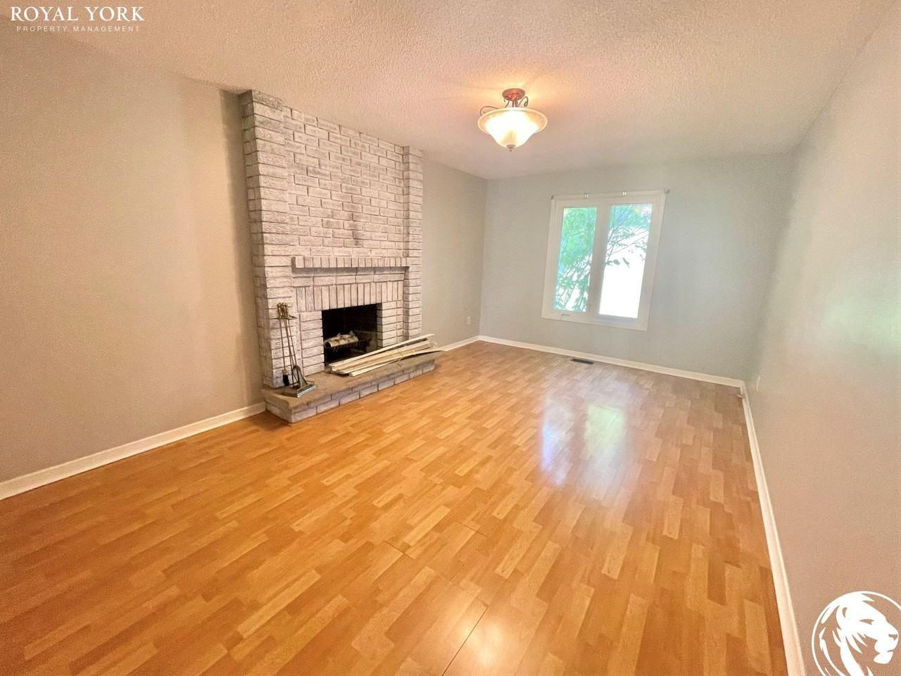 47 Palmer Dr - Photo 2 of 33