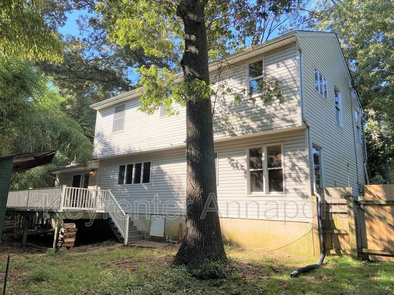 1161 Green Holly Dr - Photo 2 of 24