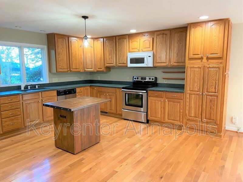 1161 Green Holly Dr - Photo 4 of 24