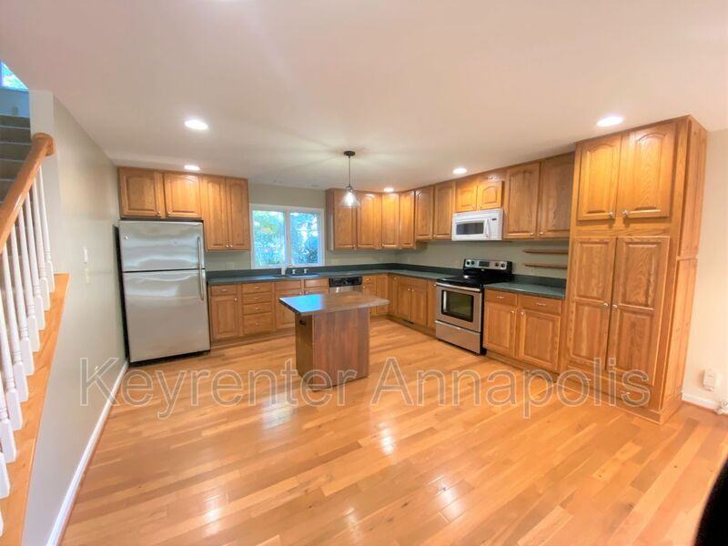 1161 Green Holly Dr - Photo 7 of 24