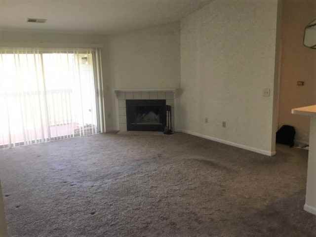 470 Lakeview Dr #310 - Photo 2 of 8