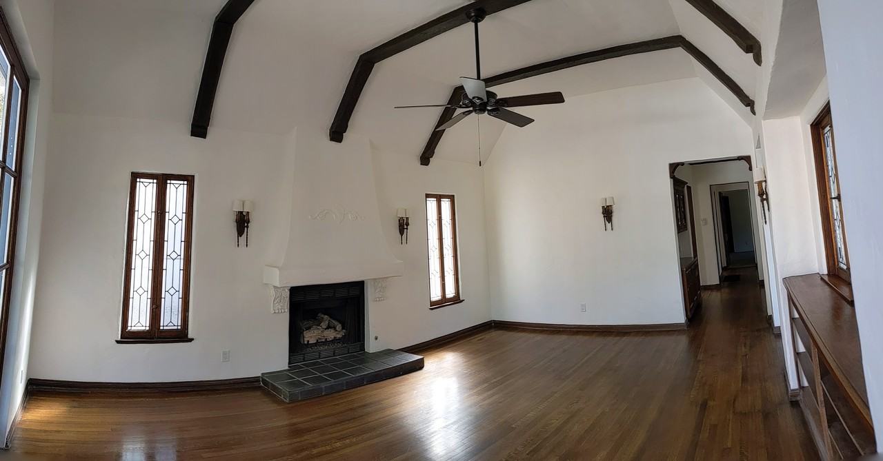 239 Orizaba Avenue - Photo 5 of 18
