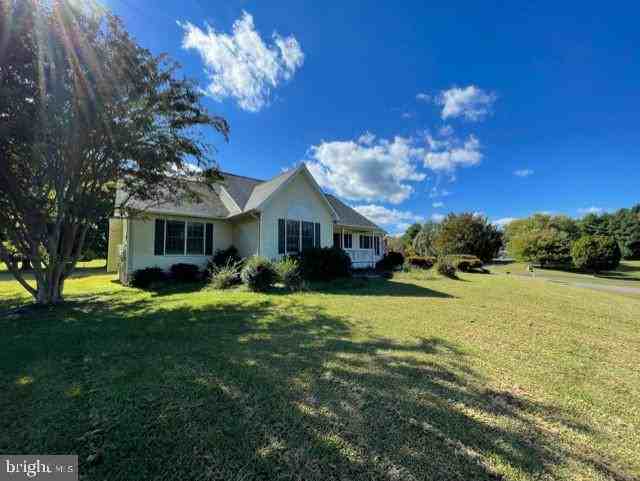 43197 Pine Ridge Ct - Photo 3 of 31
