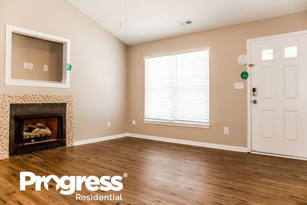 3313 Hunting Wood Ct - Photo 3 of 16