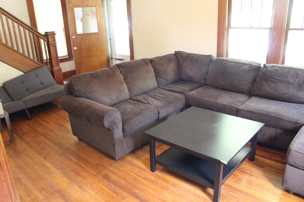 175 N Congress St #1 - Photo 3 of 50