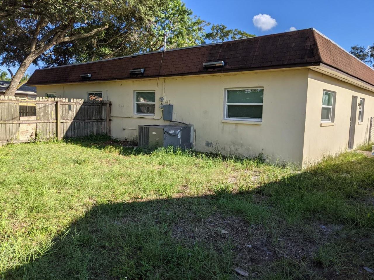 1734 Kenneth Pl #A - Photo 2 of 16