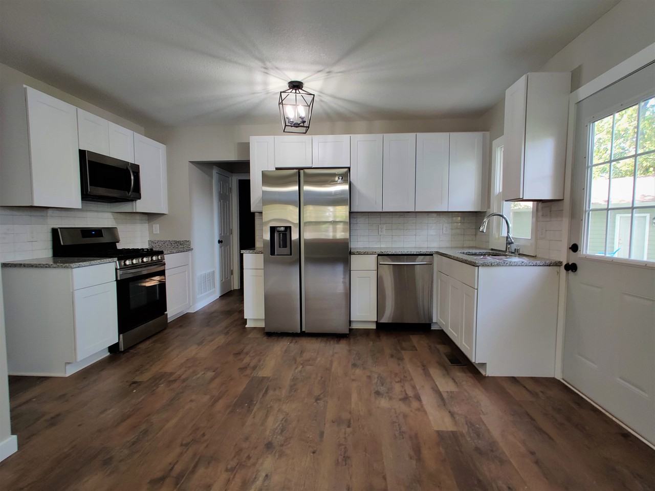 1794 Minnehaha Ave E - Photo 2 of 7