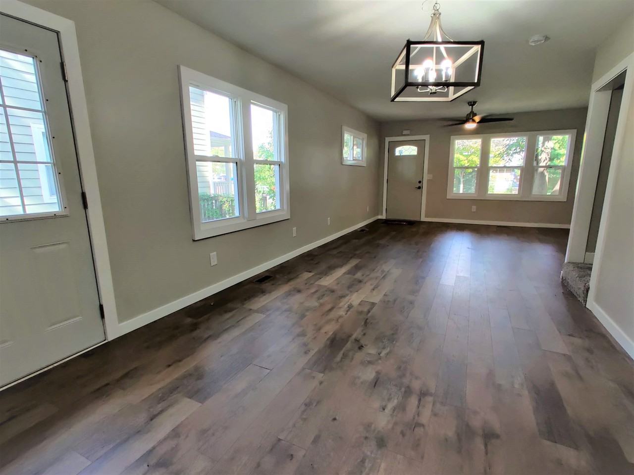 1794 Minnehaha Ave E - Photo 3 of 7