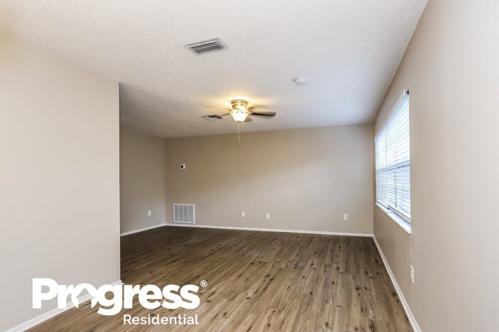 5486 Carrollwood Meadows Dr - Photo 3 of 16