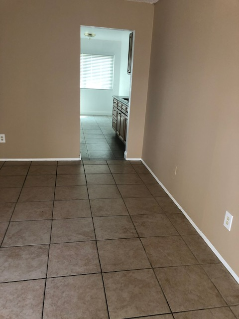 1131 Highland St #C - Photo 7 of 17