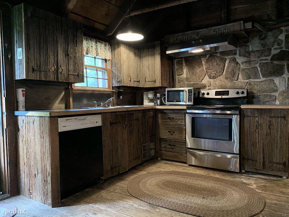 1560 Hostile Valley Rd - Photo 2 of 6