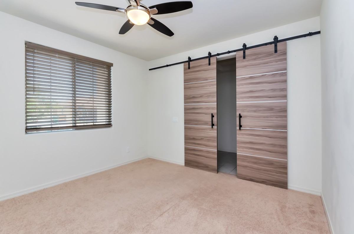 11956 N Renoir Way - Photo 3 of 29