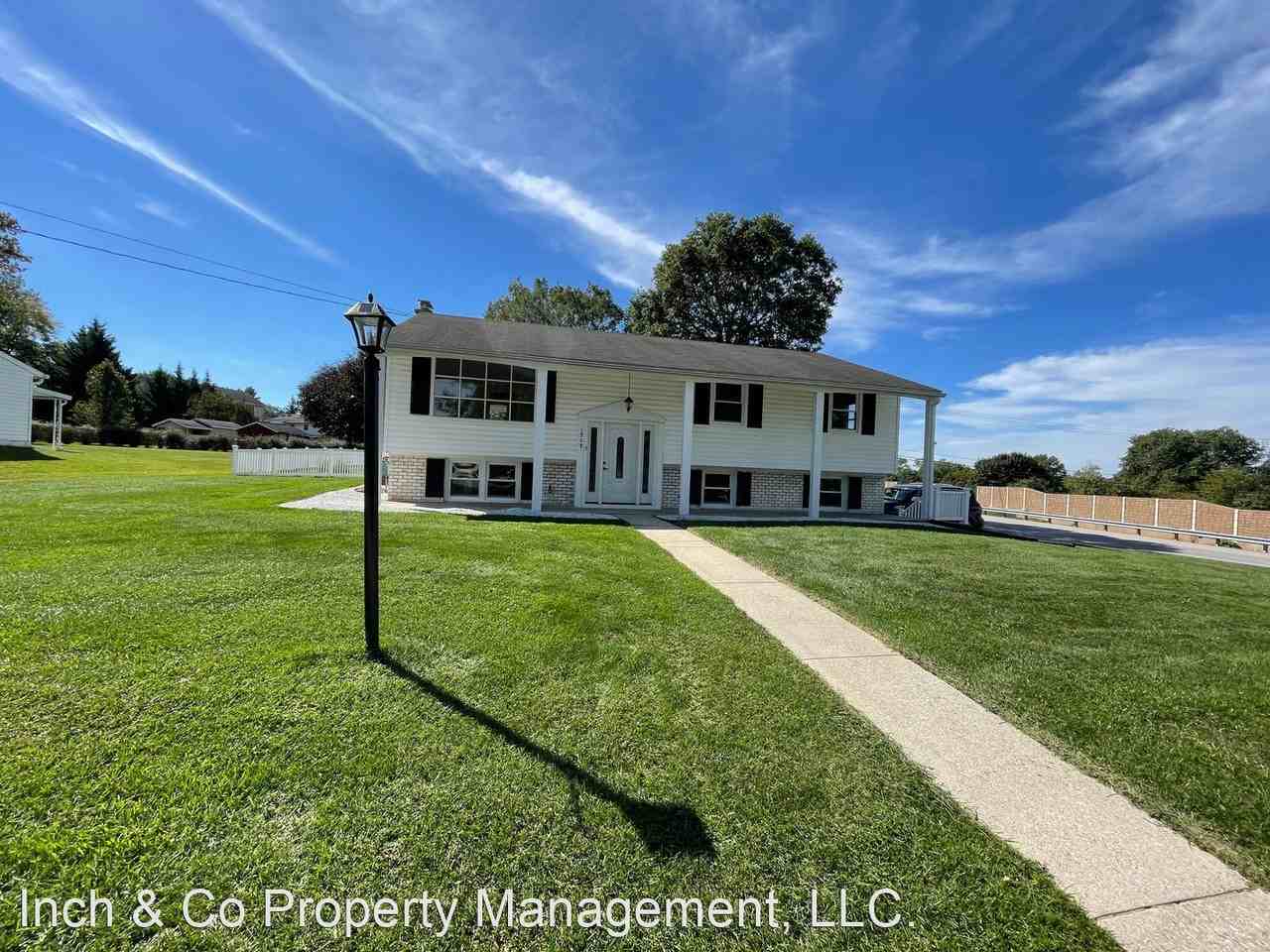 1808 Roxboro Rd - Photo 3 of 30