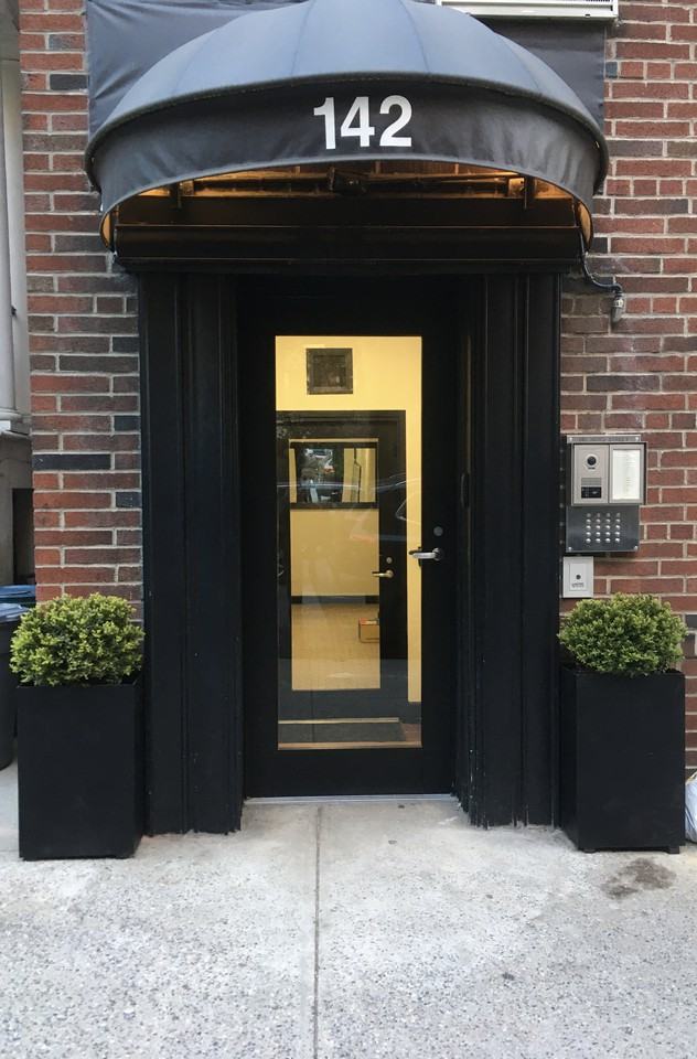 142 Hicks St