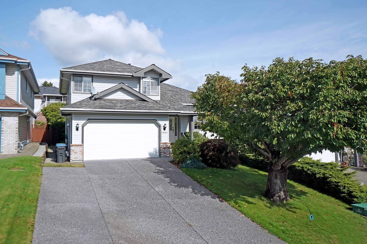 2643 Fortress Court - Photo 2 of 24