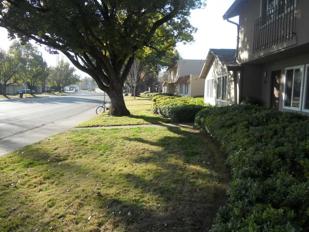 8617 La Riviera Dr #C - Photo 3 of 25