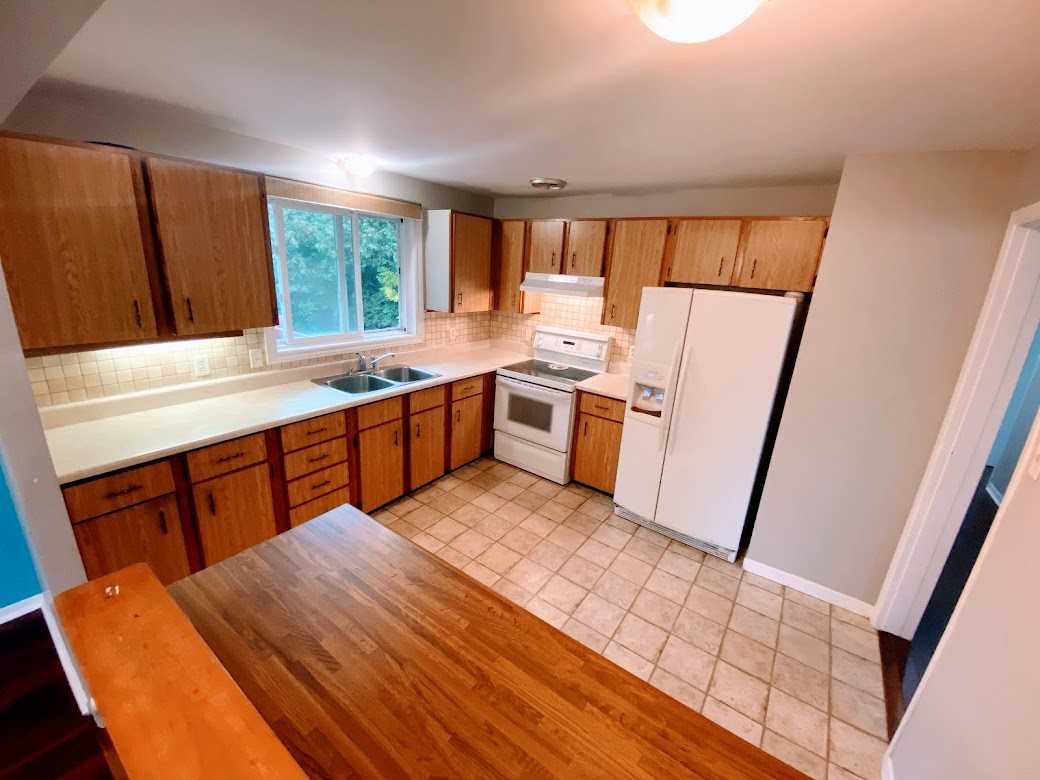 23 Dowdall Crescent - Photo 4 of 40