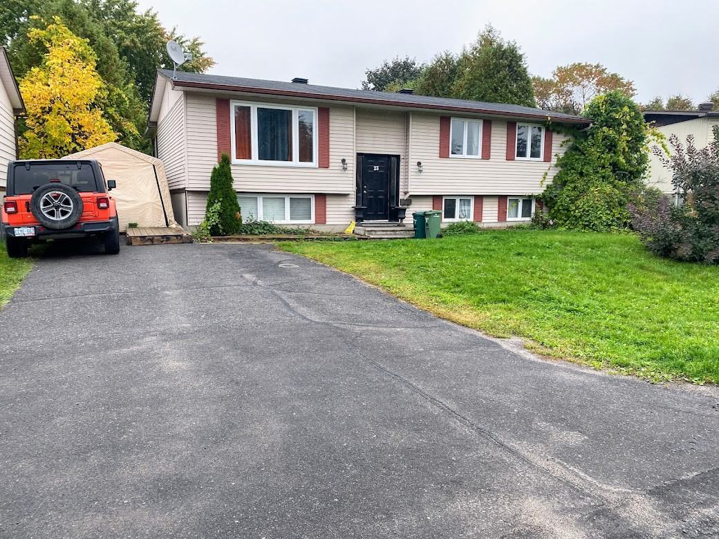 23 Dowdall Crescent - Photo 2 of 40