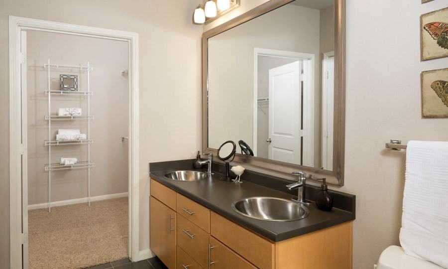 4100 Southwest Freeway #422 - Photo 2 of 17