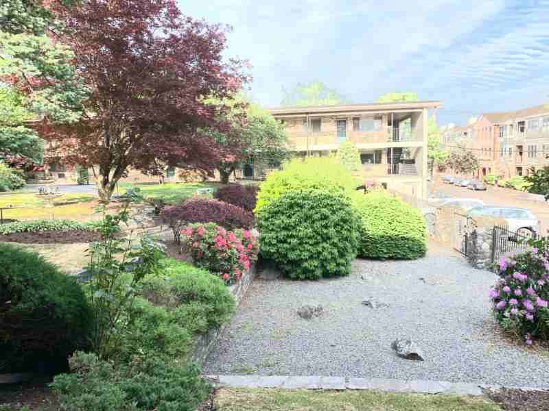 77 Pitman St #203 - Photo 5 of 6