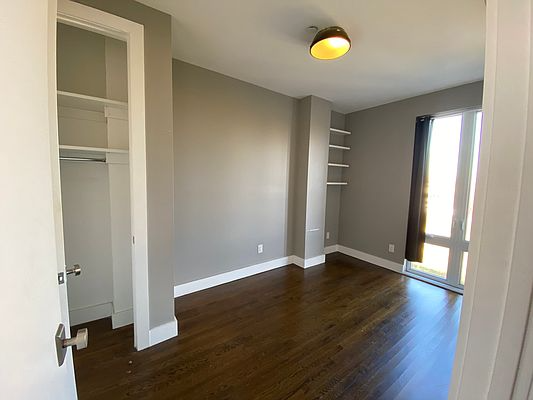 276 Nostrand Ave #4J