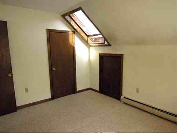 279 N Village Rd - Photo 3 of 6