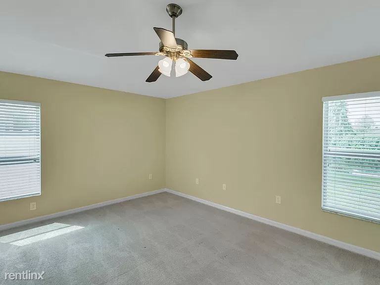 15710 Greyrock Dr - Photo 3 of 18