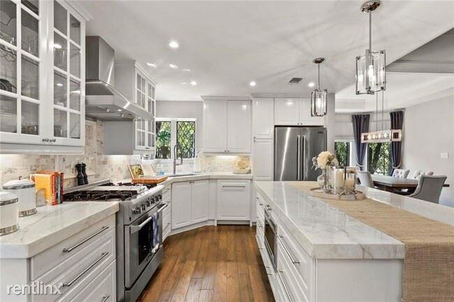 2924 Willow Creek Dr - Photo 2 of 14